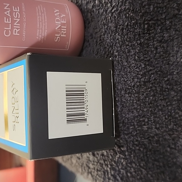 Sunday Riley Clean Rinse Serum - Picture 2 of 4